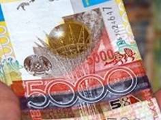 Зарплата госслужащих поднимется до уровня частного сектора